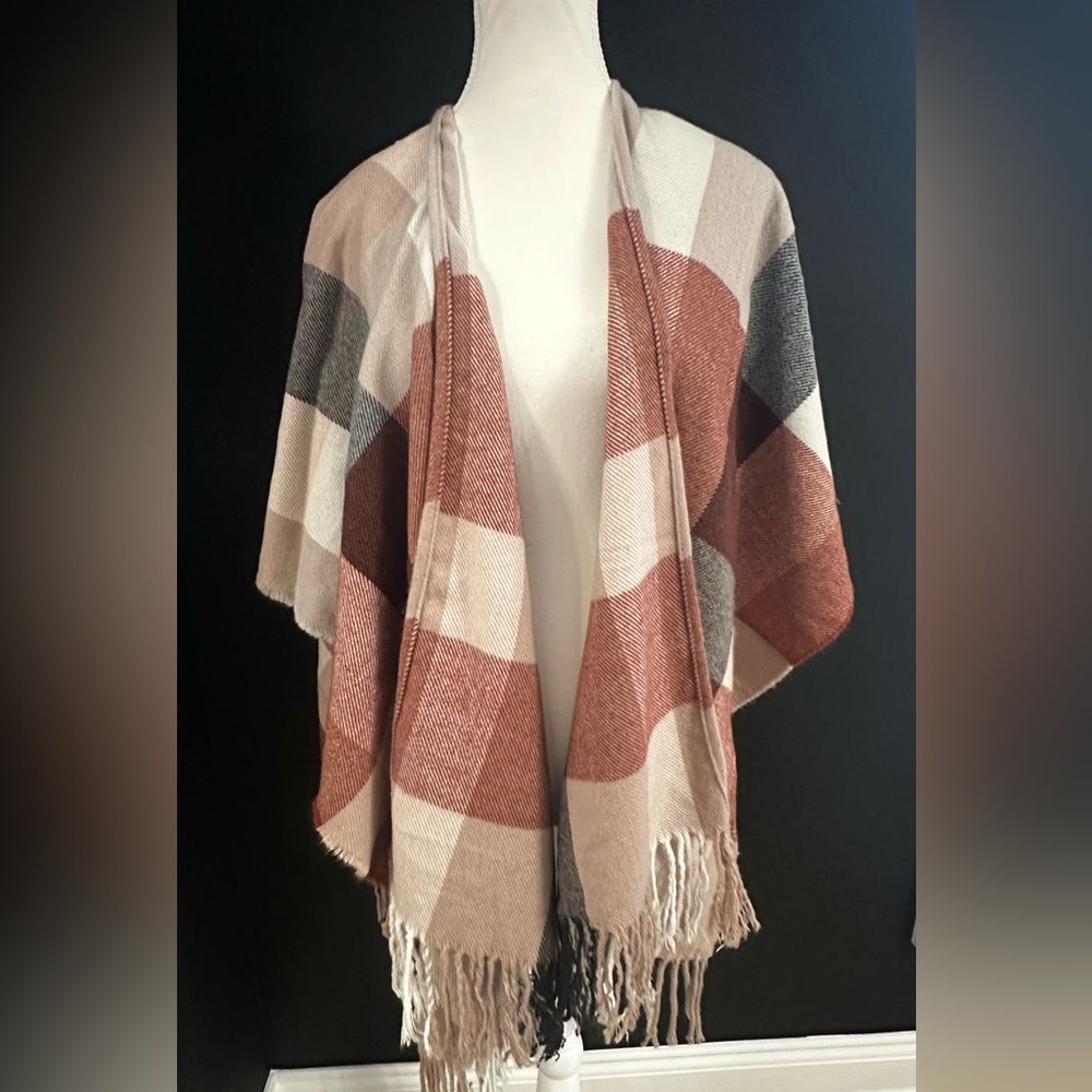 LC Lauren Conrad Cozy Shawl